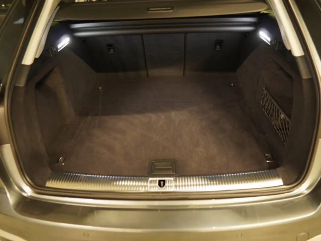 Audi A4 35 TDI Avant S-Line S-Tronic