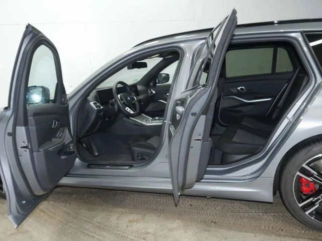 BMW 330 330e M-Sport Touring