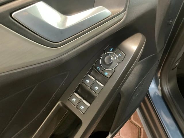 Ford Focus Titanium Wagon