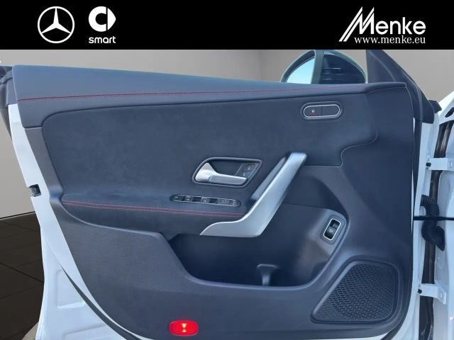 Mercedes-Benz CLA 200 AMG Line Coupé
