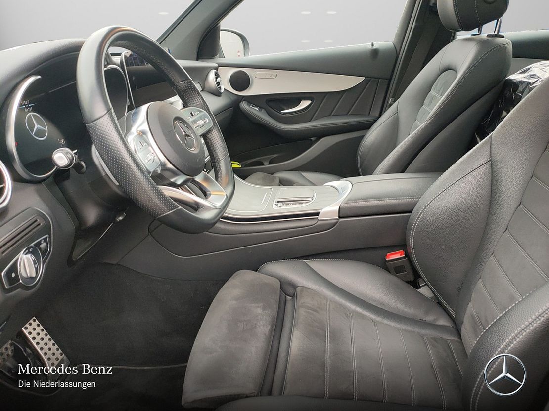 Mercedes-Benz GLC 300 4MATIC AMG Line GLC 300 d