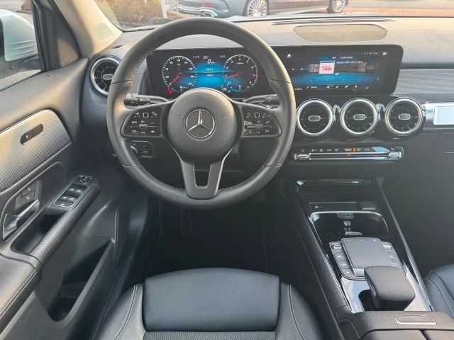 Mercedes-Benz GLB 200 4MATIC Style