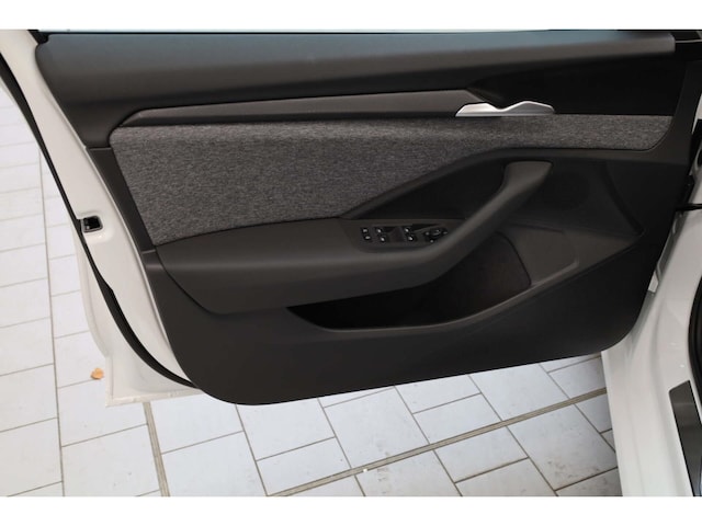 Skoda Superb 2.0 TDI Combi Selection