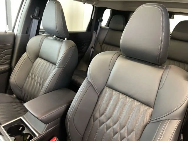 Mitsubishi Outlander 4WD PHEV