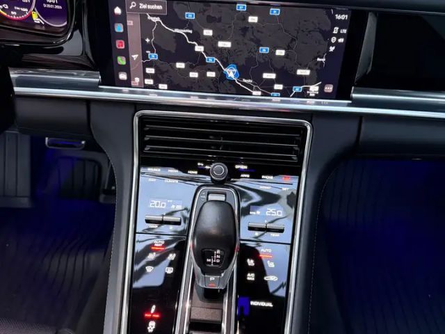 Porsche Panamera 4 E-Hybrid