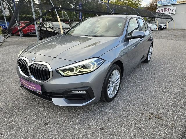 BMW 120 120d Sedan xDrive