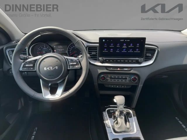 Kia Ceed CEED Ultimate Edition 1.5T LED+Kamera+Navi