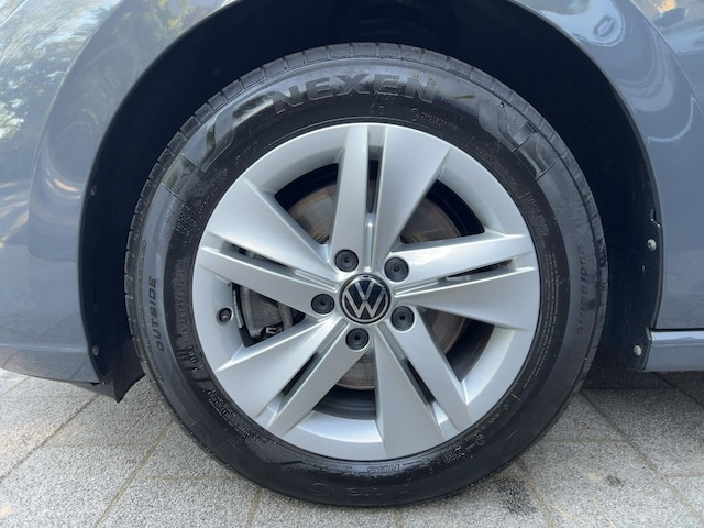 Volkswagen Golf 2.0 TDI Golf VIII Life Variant