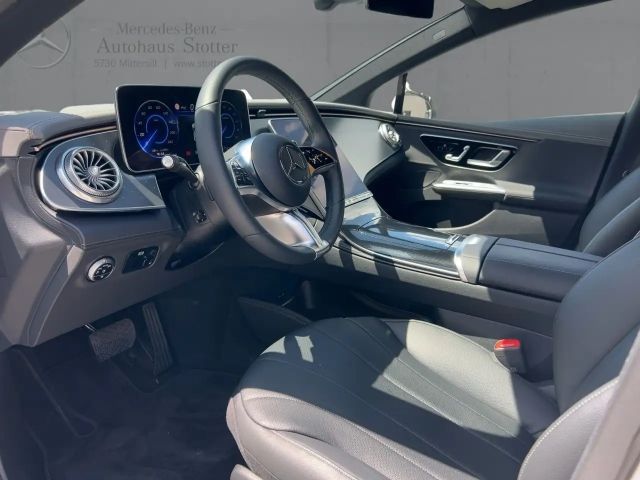 Mercedes-Benz EQE SUV 300