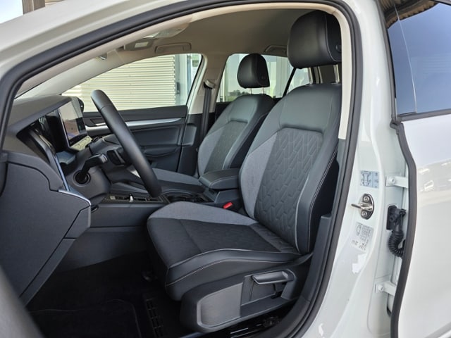 Volkswagen Golf 1.5 eTSI DSG Golf VIII