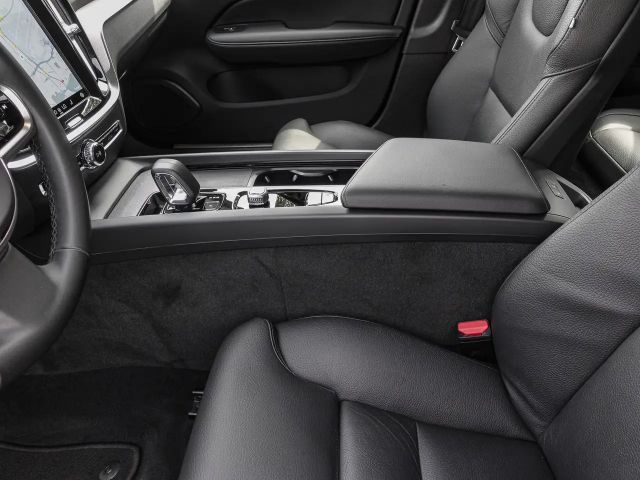 Volvo V60 Cross Country AWD Plus