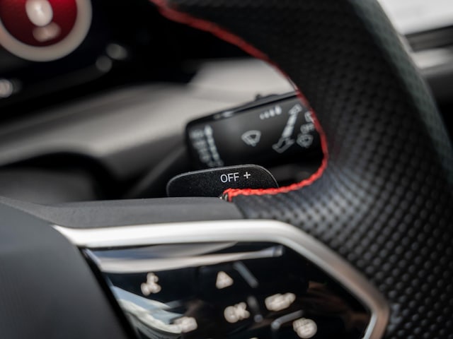 Volkswagen Golf 2.0 TSI