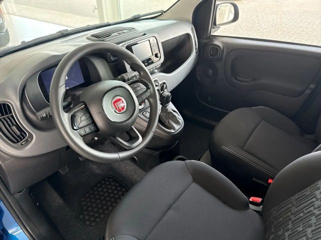 Fiat Panda DAB Spurhalteass. Verkehrszeichenerk. Notbremsass.