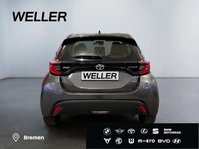 Toyota Yaris Hatchback Hybride Team D