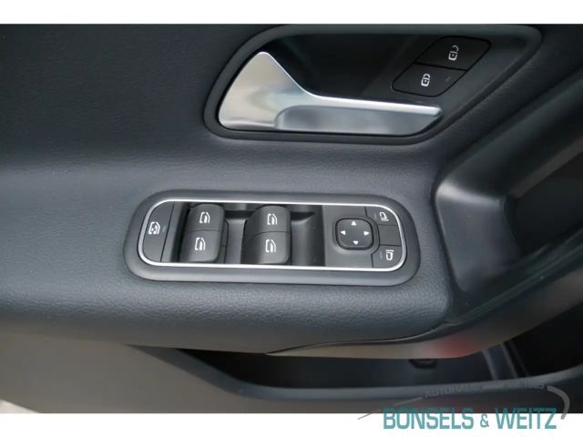 Mercedes-Benz CLA 200 CLA-Shooting EU6d AUTOMATIK AHK-klappbar Navi Digi