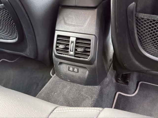 BMW 118 118i Sedan Sport Line