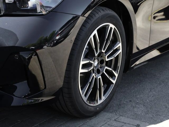 BMW 520 520d M-Sport Touring