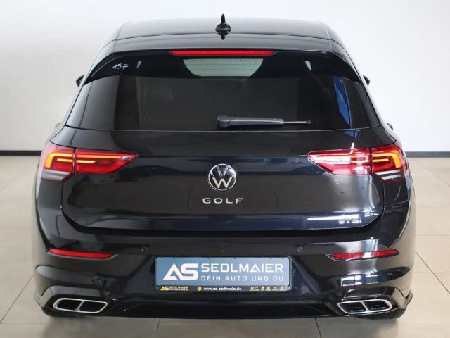 Volkswagen Golf 1.5 eTSI Golf VIII R-Line