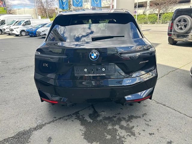 BMW iX xDrive40