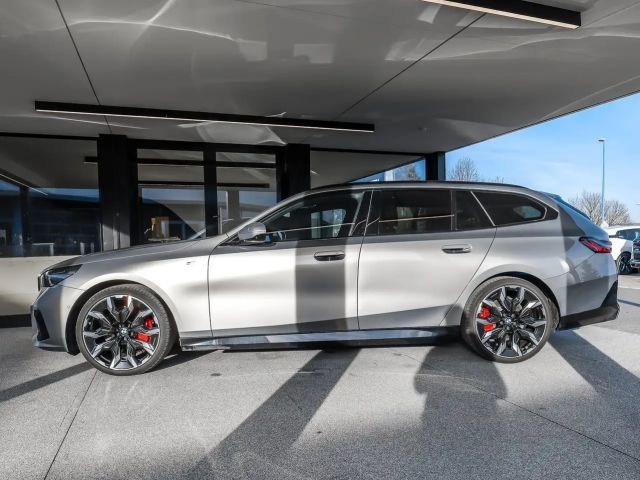 BMW 540 540d M-Sport Touring xDrive