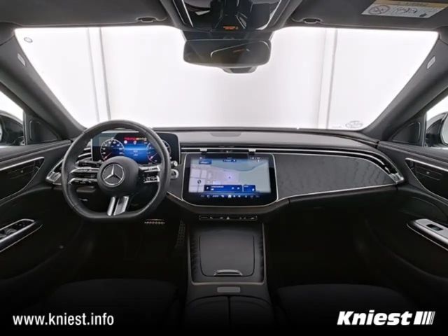 Mercedes-Benz E 200 AMG Line Sedan