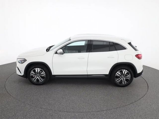 Mercedes-Benz GLA 180 Progressive