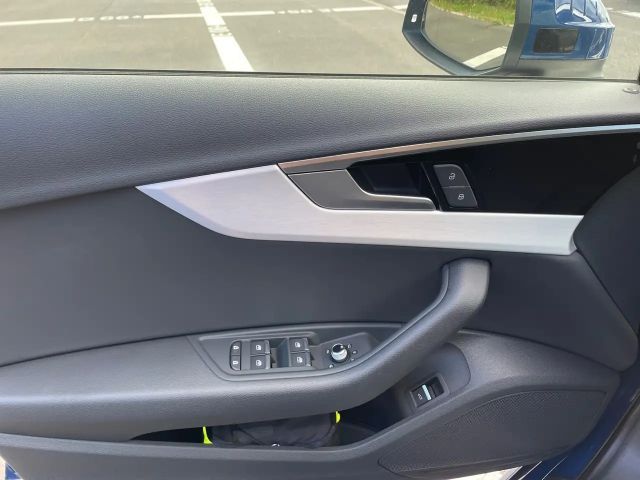 Audi A4 35 TFSI Avant S-Line