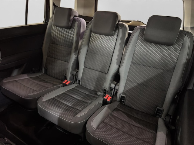 Volkswagen Touran 1.5 TSI R-Line