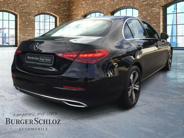 Mercedes-Benz C 180 Sedan