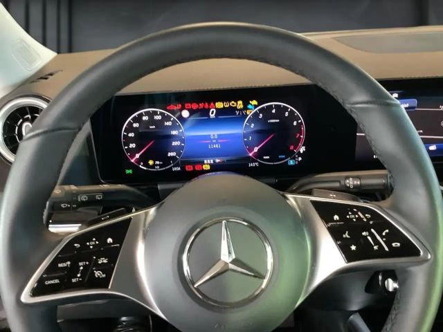 Mercedes-Benz GLA 200 Progressive