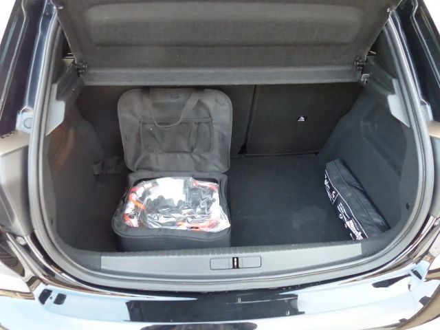 Peugeot E-208 GT-Line