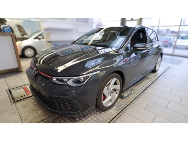 Volkswagen Golf 2.0 TSI Golf VIII