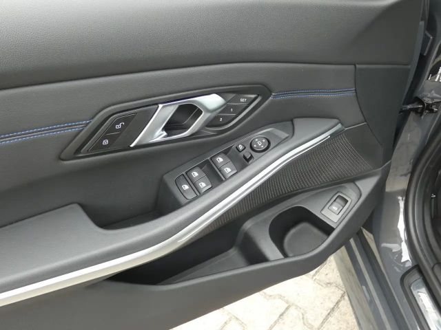 BMW 320 320d M-Sport Touring