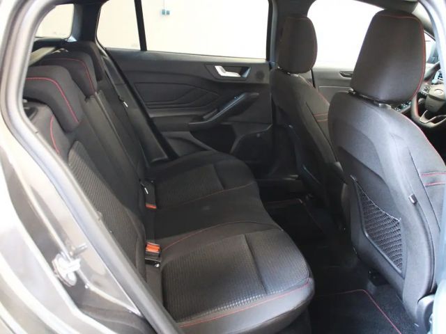 Ford Focus ST Line Wagon