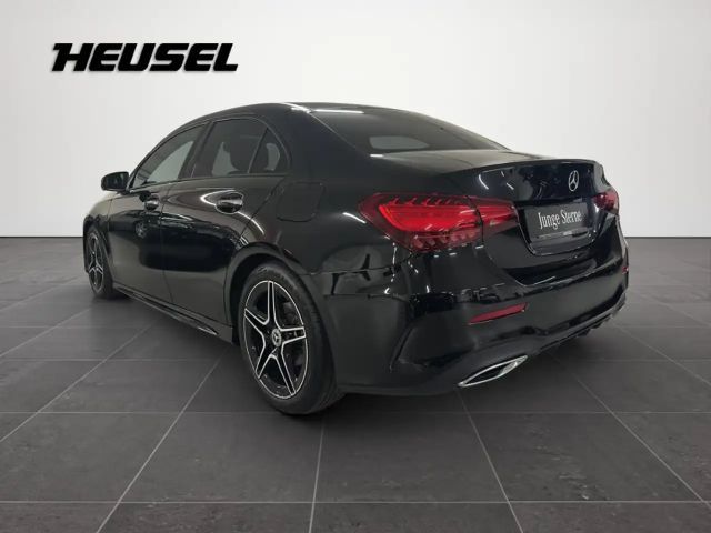 Mercedes-Benz A 180 AMG Line