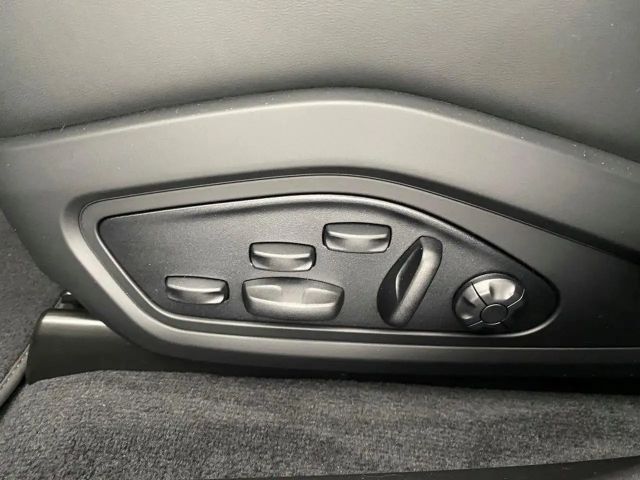 Porsche Taycan Turbo