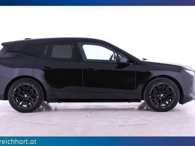 BMW iX xDrive45
