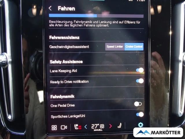 Volvo XC40 Core Recharge