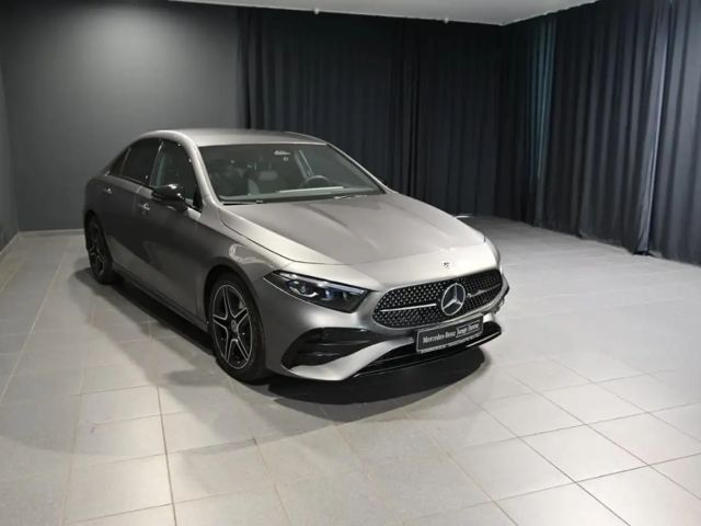 Mercedes-Benz A 200 AMG Line