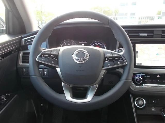SsangYong Korando Blackline 1.5T LED, Navi, Keyless, Aku 18"
