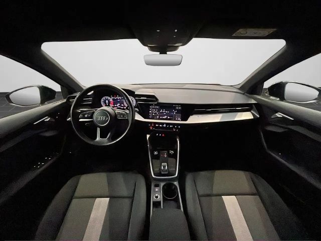 Audi A3 30 TFSI S-Tronic Sedan