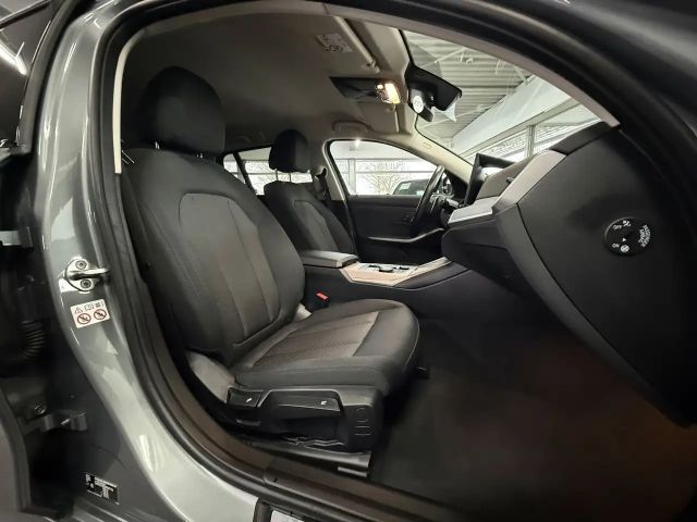 BMW 320 320d Touring xDrive