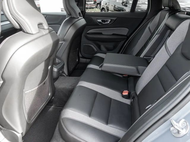 Volvo V60 Cross Country AWD Plus