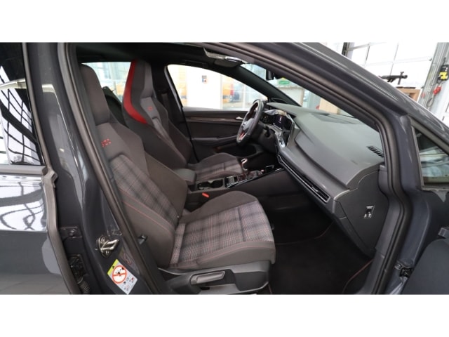 Volkswagen Golf 2.0 TSI Golf VIII
