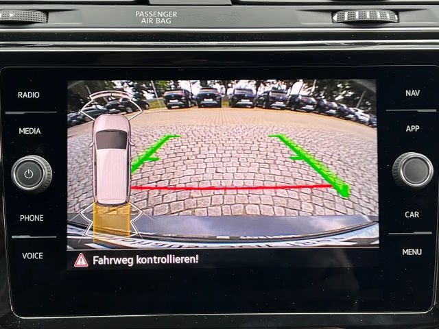 Volkswagen Touran 2.0 TDI DSG IQ.Drive