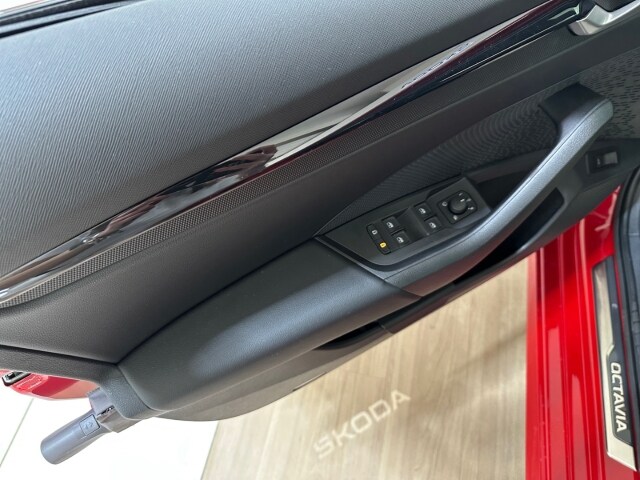 Skoda Octavia 1.5 TSI Combi Sportline