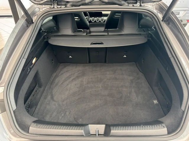 Mercedes-Benz CLA 200 AMG Line