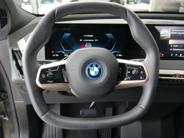 BMW iX xDrive40