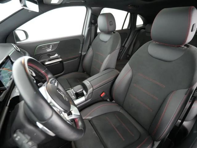 Mercedes-Benz GLA 200 AMG Line