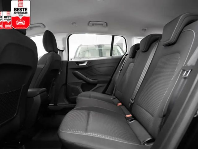 Ford Focus Cool & Connect Wagon